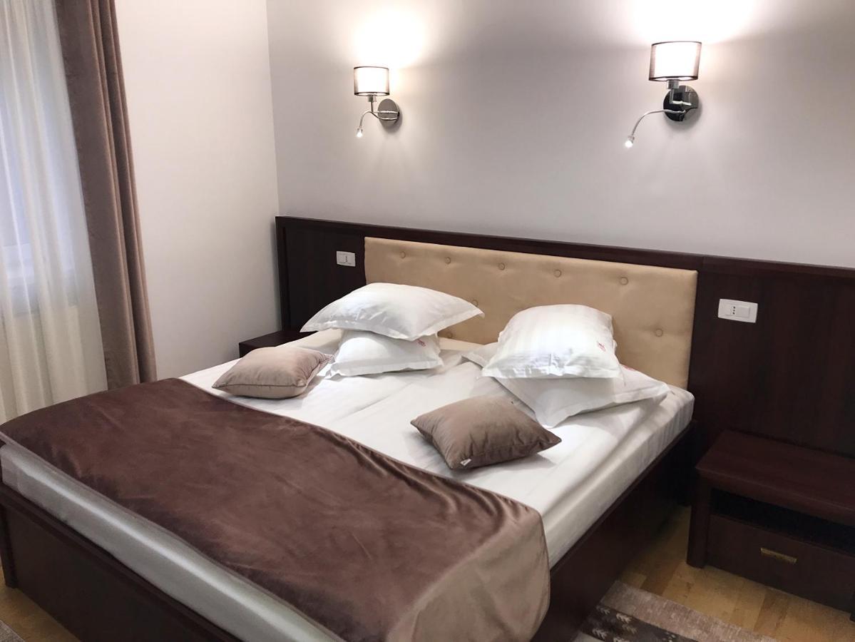 布拉索夫 Casa Pino酒店 外观 照片
